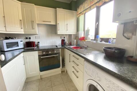 Fitted kitchen