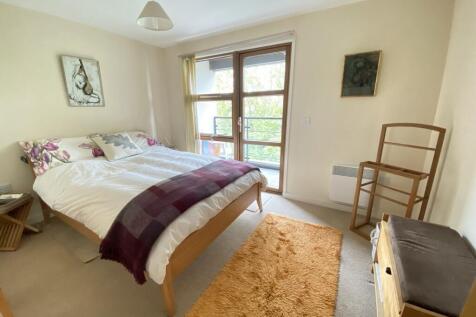 Principal bedroom