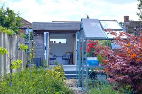 Garden and greenh...