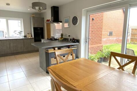 Kitchen/Dining Ro...