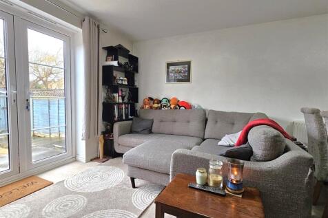 Living Room/Diner