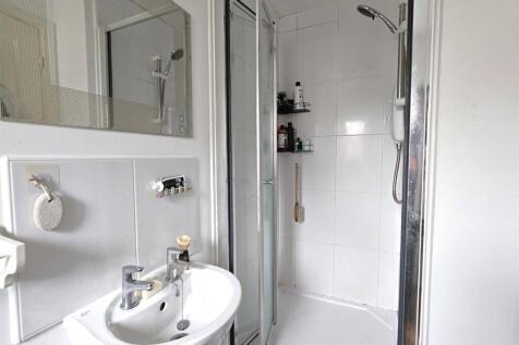 En Suite Shower