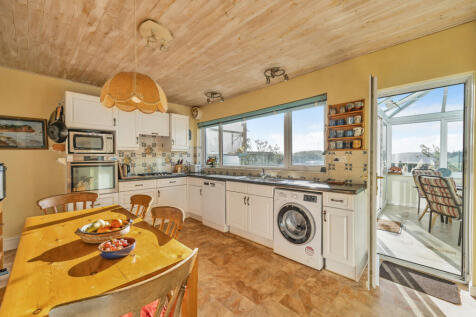 Kitchen/Breakfast Rm