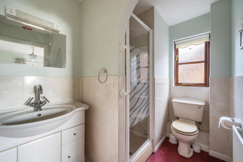 En-Suite Bedroom 1