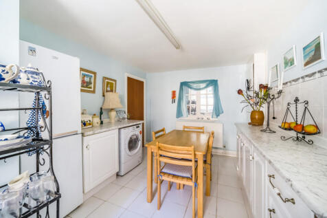 Kitchen/Dining