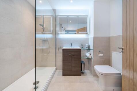 Bedroom 1 En Suite