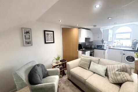 Reception/Kitchen
