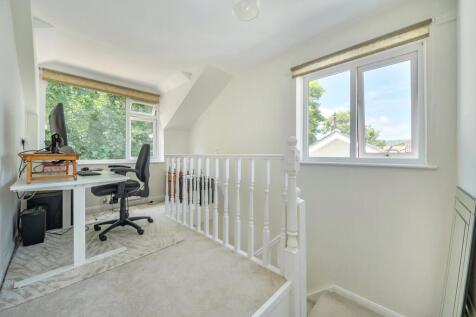 Landing/Office Area