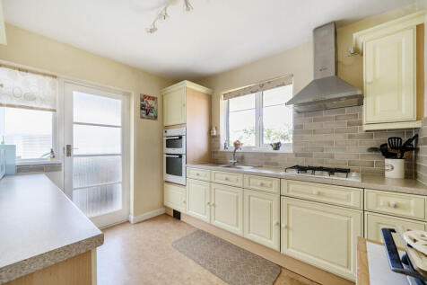 Kitchen / Utlility