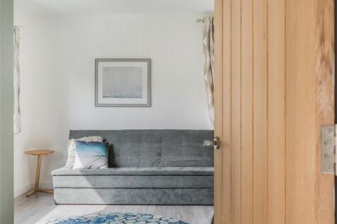 Bedroom/Reception