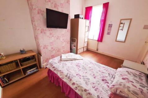 5 Fraternitas Terrace 30/09/2025, 12:47 1000050...