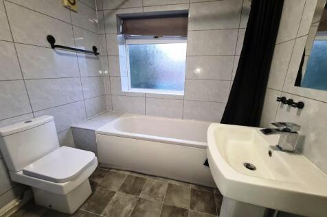 70 Sunnyside Road 25/11/2025, 13:12 1000051035.jpg