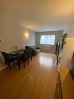 3 Lounge