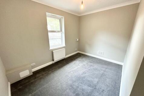 Bedroom (2)
