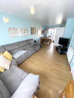 3 Lounge