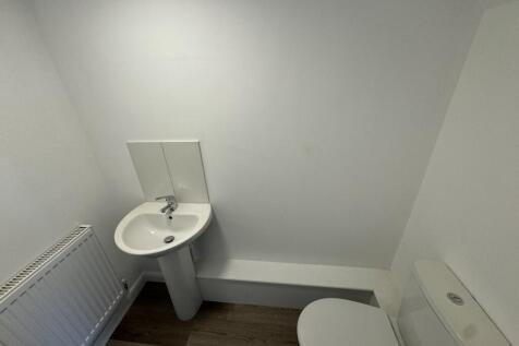 Cloakroom/wc