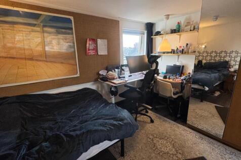 340 bedroom 9 .jpg