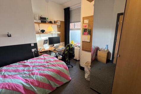 340 bedroom 2.jpg