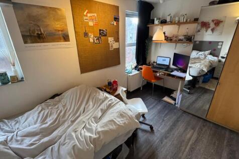 340 bedroom 5.jpg