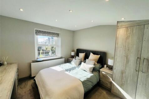Picton bed 1.jpeg