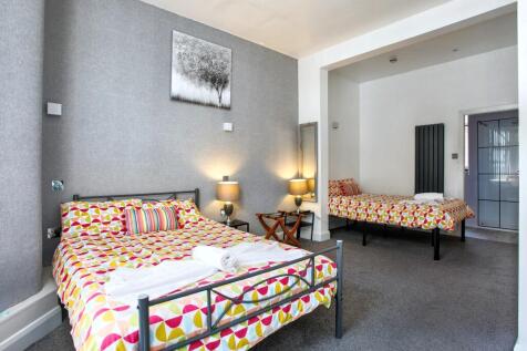 20250628180848_Fairway-Hotel-19_KsDuJ.jpg