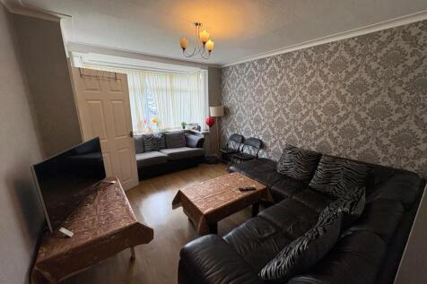 12 Warrington Road 22/08/2025, 10:28 2.jpg