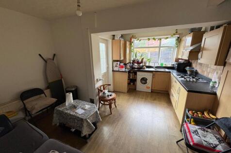 12 Warrington Road 22/08/2025, 10:28 3.jpg