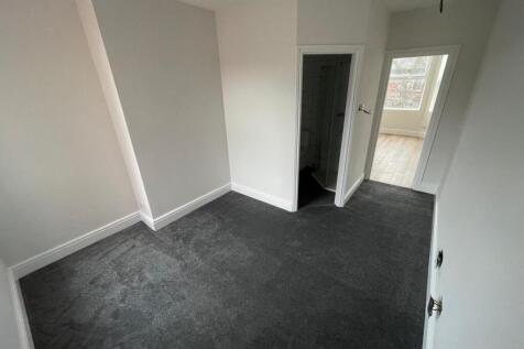 Fl 4. Bedroom.jpg