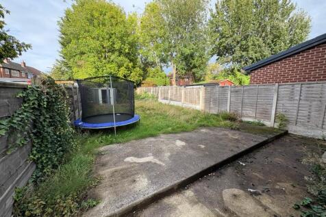 WhatsApp Image 2025-10-01 at 16.42.10_25bdb745.jpg