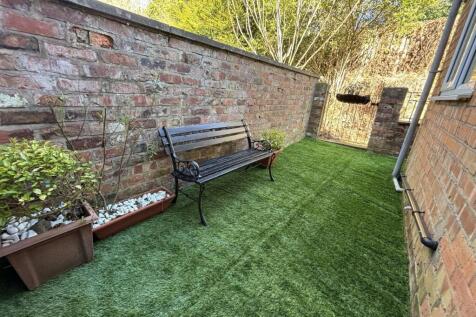 WhatsApp Image 2025-10-20 at 14.05.27 (1).jpeg