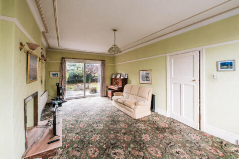 027_20251101 John Dillon House_DD1_5997.jpg