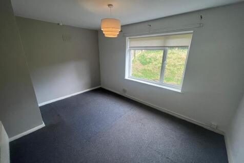 WhatsApp Image 2025-03-11 at 17.42.16 (9).jpeg