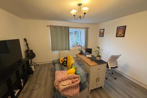 WhatsApp Image 2025-11-10 at 14.25.06 (3).jpeg