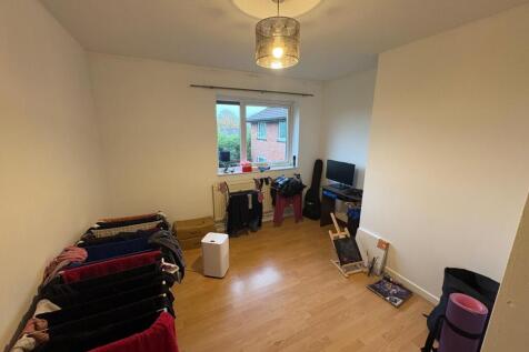 WhatsApp Image 2025-11-10 at 14.25.06 (1).jpeg