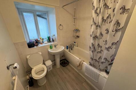 WhatsApp Image 2025-11-10 at 14.25.06.jpeg