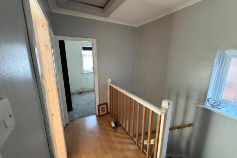 WhatsApp Image 2025-11-13 at 11.03.36 (6).jpeg