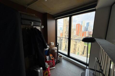 WhatsApp Image 2025-11-19 at 15.26.17 (9).jpeg