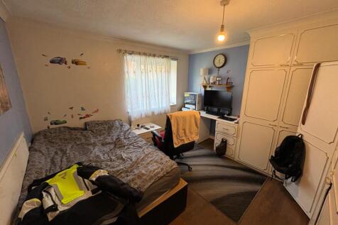 WhatsApp Image 2025-11-21 at 15.31.44.jpeg