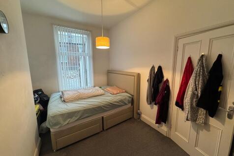 WhatsApp Image 2025-12-01 at 14.44.22 (4).jpeg