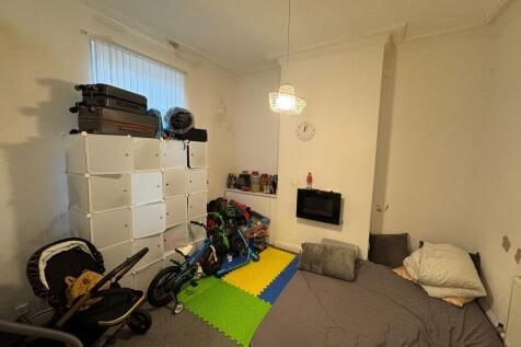 WhatsApp Image 2025-12-01 at 14.44.21.jpeg