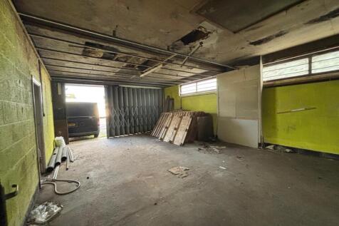 WhatsApp Image 2025-12-03 at 13.06.30 (2) - Cop...