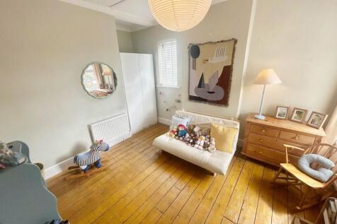 Bedroom 2 2.jpeg