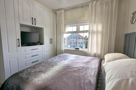 9 berkeley bed 2.jpg