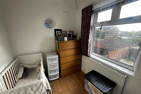 Bedroom 3.jpg