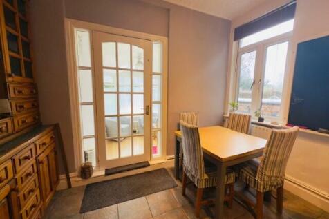 47 Garners Lane Dining Room.jpg