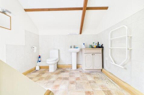 Upstairs Bathroom