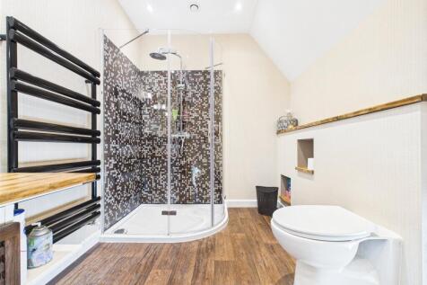 Master Ensuite