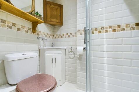 Groundfloor Bathroom