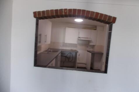 Lounge to Kitchen