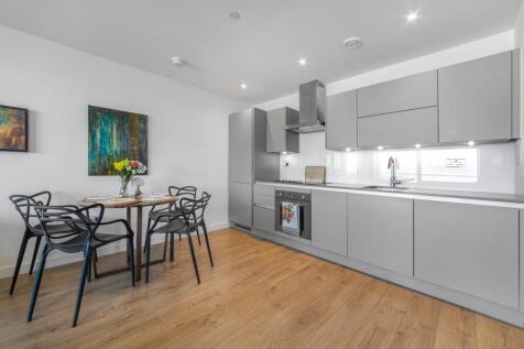 Kitchen/Dining Area